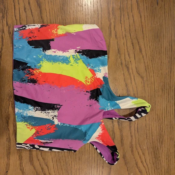 YITTY Colorful Abstract Print Top - Picture 2 of 3